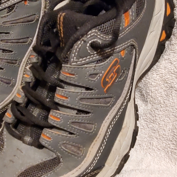 Skechers Other - Men's size 8 Skechers